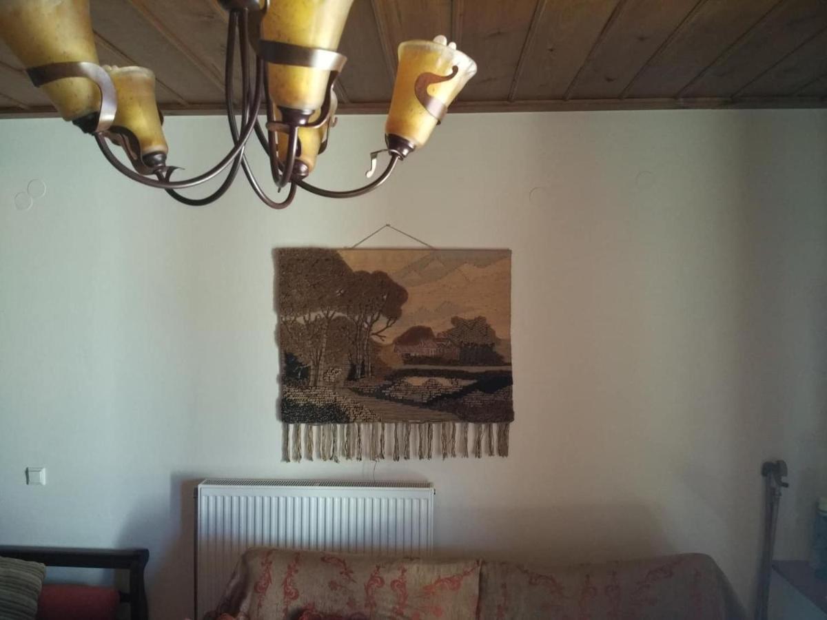 La Casa Di Pietra Villa Karpenísion Eksteriør bilde